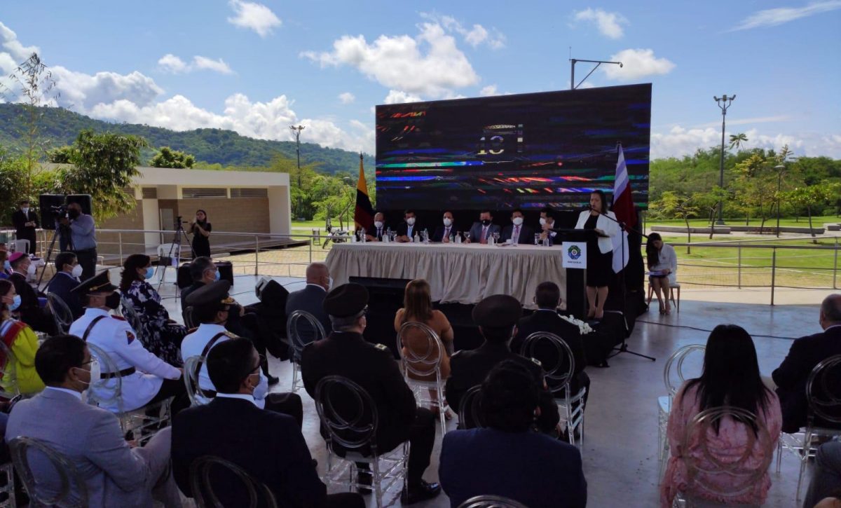 20210312121317_entrega-de-condecoraciones-suscripc