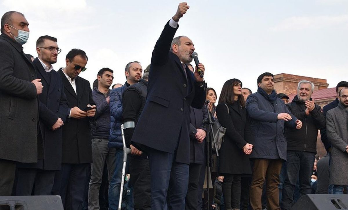 20210313102010_primer-ministro-y-presidente-armeni