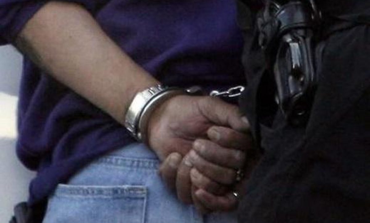 20210315120632_investigan-a-19-personas-por-supues