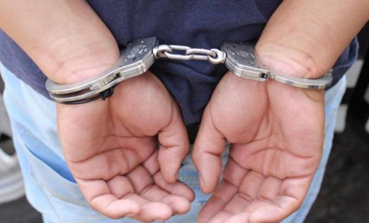 20210316085657_es-capturado-con-un-reva-lver-en-la 20210316085657_es-capturado-con-un-reva-lver-en-la