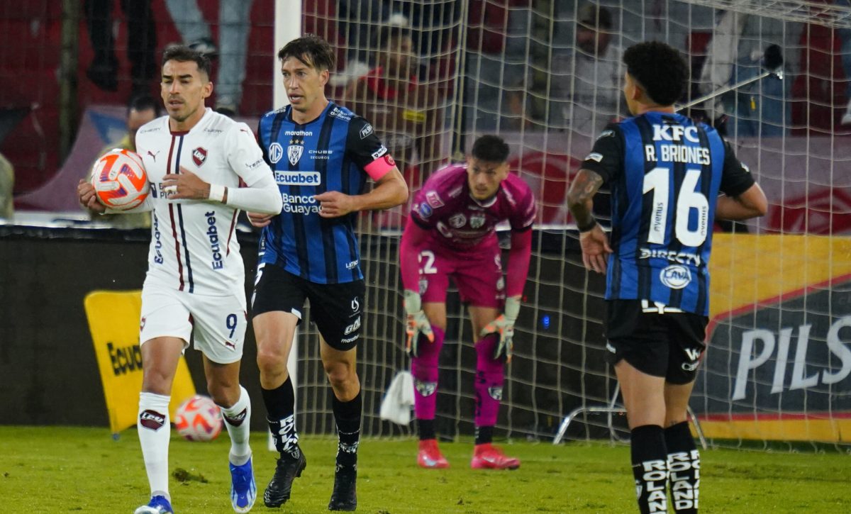 Liga vence a Independiente del Valle con remontada en los minutos finales
API / DANIEL MOLINEROS