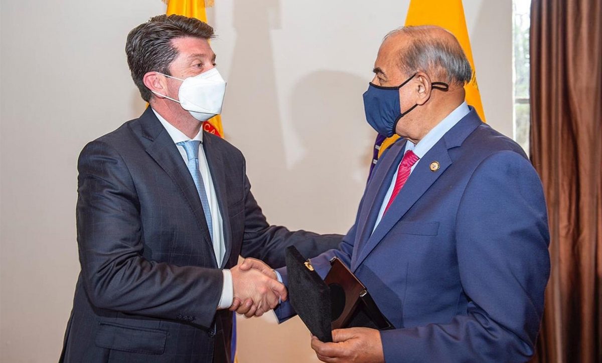 41e2dcf2499dd91ce04e082b688b310e7bbbd435w 41e2dcf2499dd91ce04e082b688b310e7bbbd435w