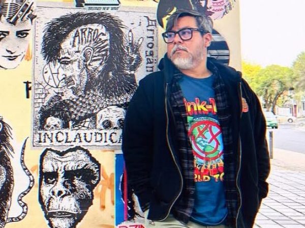 'Micrófono abierto': la actividad de un bar de Guayaquil que alienta a comediantes emergentes