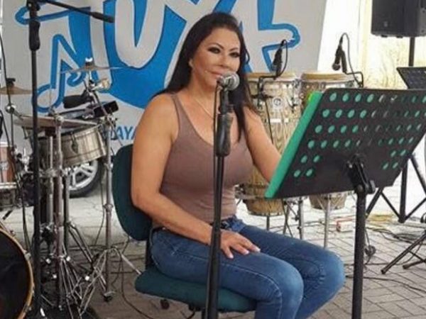 Jazmín-la-tumbadora-revela-por-que-cambio-los-tacones-por-tenis-en-el-escenario