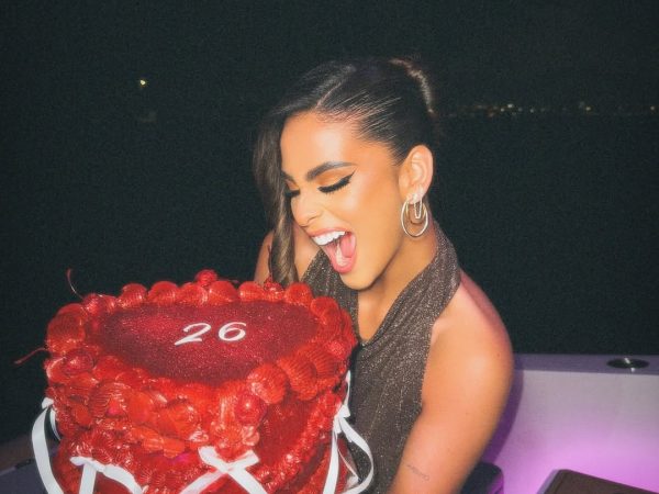Valeria Gutiérrez celebra sus 26 años junto a Axel en una fiesta íntima y llena de cariño