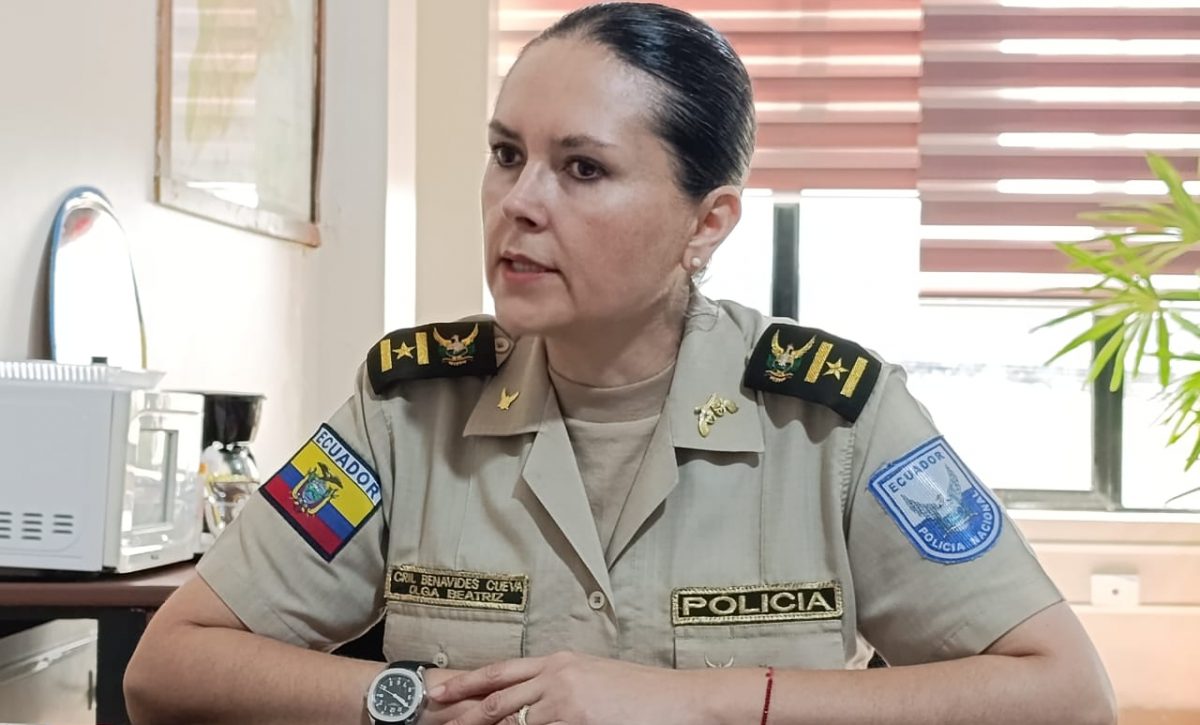 65 agentes policiales y cinco vehículos vigilan ejes viales de Santo Domingo en operativos 247