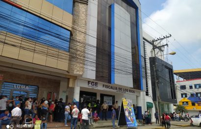 9606b543-9628-423f-b1c9-ba29362663cf