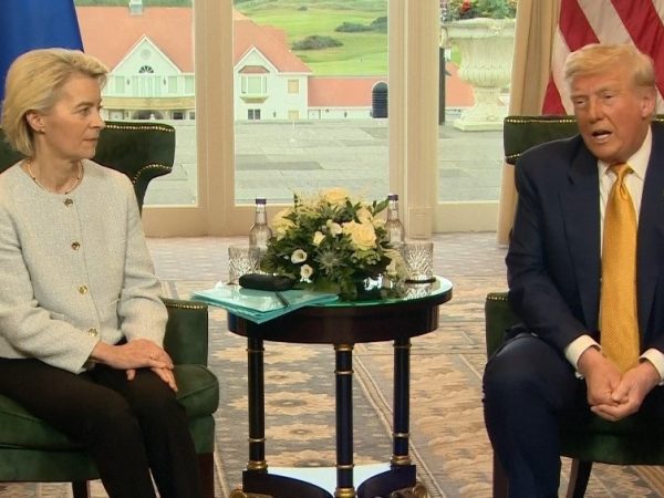 Foto/ Europa Press. Ursula von der Leyen y Donald Trump en Turnberry (Escocia).