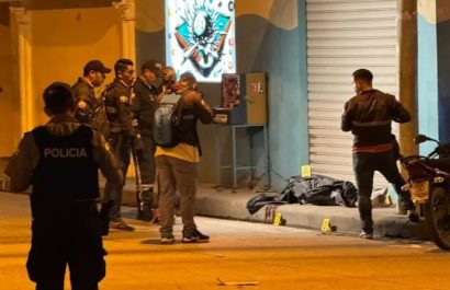 Al menos seis personas resultaron asesinadas la noche del jueves 6 de noviembre en un billar ubicado en el norte de Machala, provincia de El Oro.