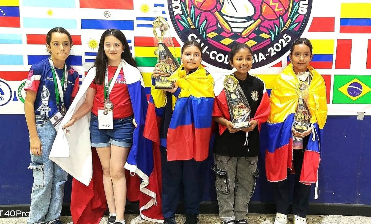 Alma Palma y Shaddai Guzmán conquistan medallas en el Sudamericano Juvenil de Ajedrez en Cali.