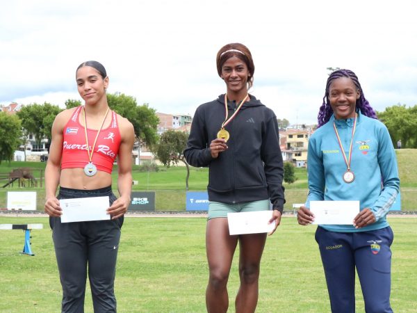 Anahí Suárez brilla con triple oro en el Grand Prix Richard Boroto 2025