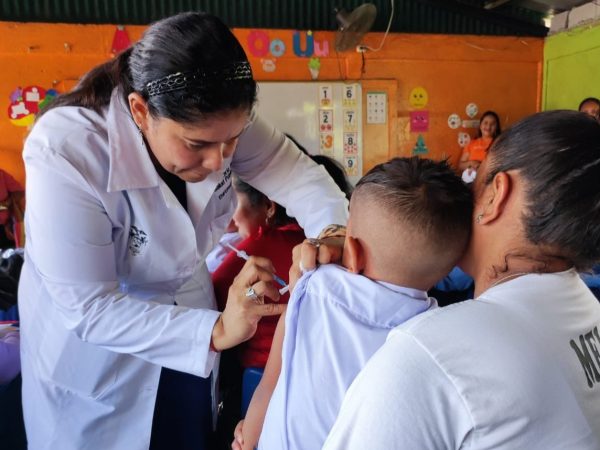 ¡Atención, Portoviejo! En estos lugares aplican las vacunas contra la fiebre amarilla y tosferina