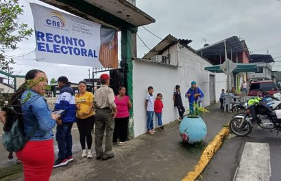 Avanza la Consulta Popular y Referéndum 2025 en Puerto Limón con participación limitada en la primera hora