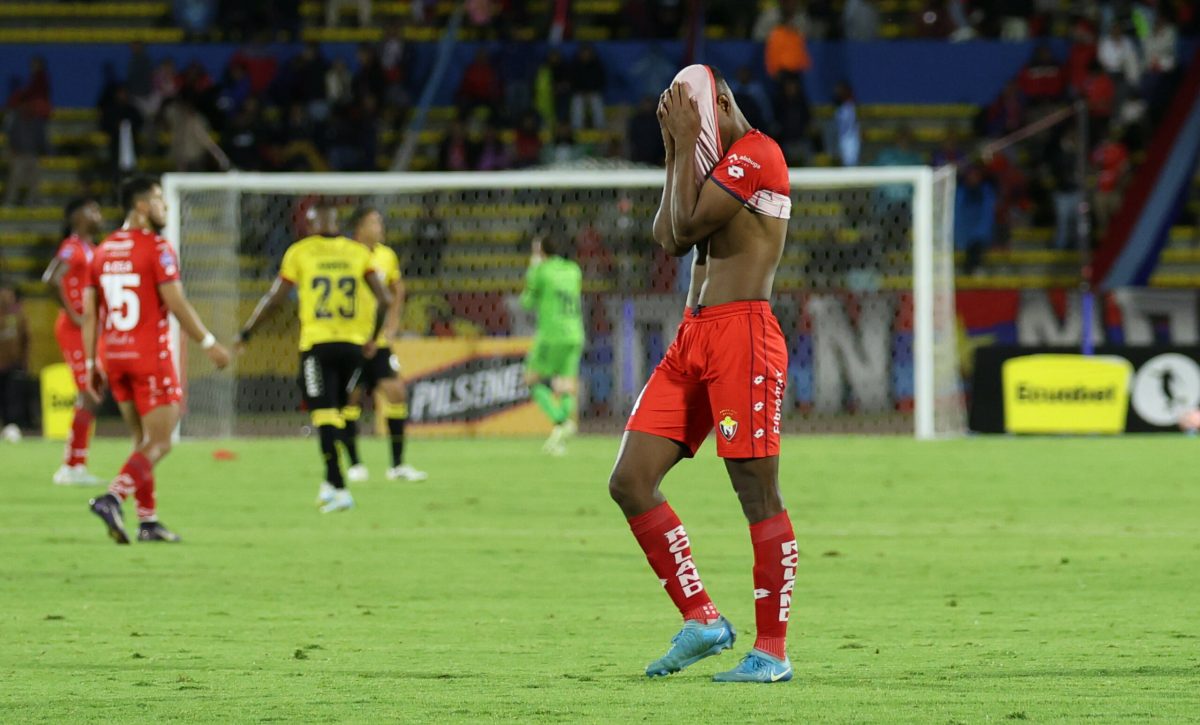 Barcelona SC, El Nacional y Emelec enfrentan sanciones económicas por pirotecnia