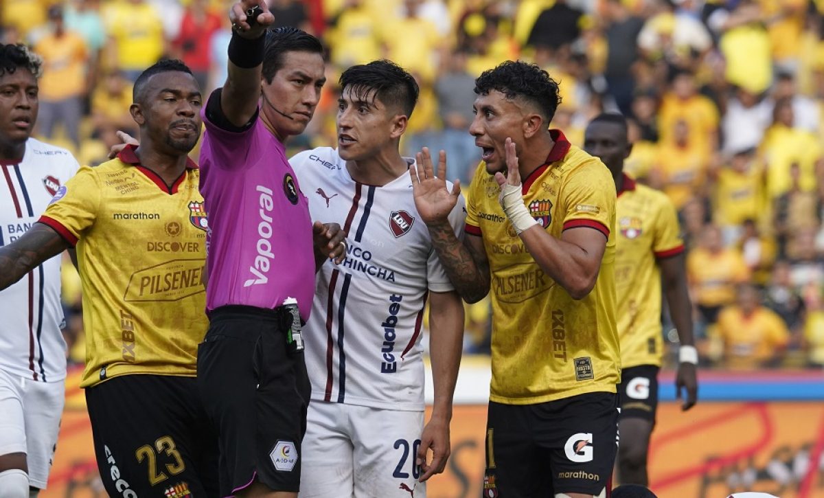 Barcelona SC y Liga de Quito igualaron 2-2 en el estadio Monumental Banco Pichincha, en un vibrante partido correspondiente al sextangular final de la LigaPro 2025.