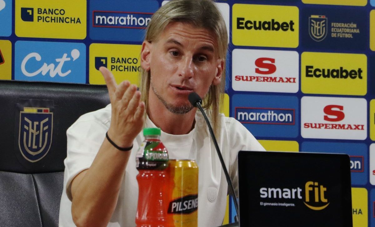 Sebastián Beccacece alerta sobre posibles bajas de Caicedo, Hincapié y Plata en la Fecha FIFA.