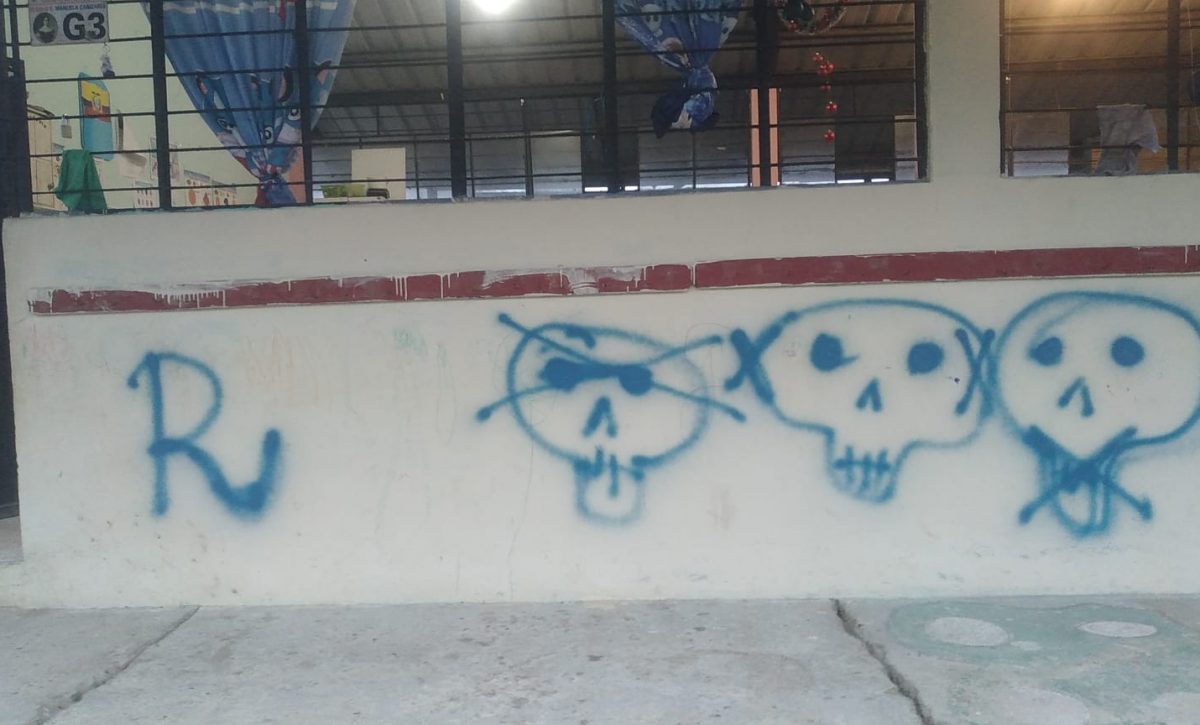 Bloque de Seguridad interviene tras actos de vandalismo que causan temor en institución educativa en Santo Domingo