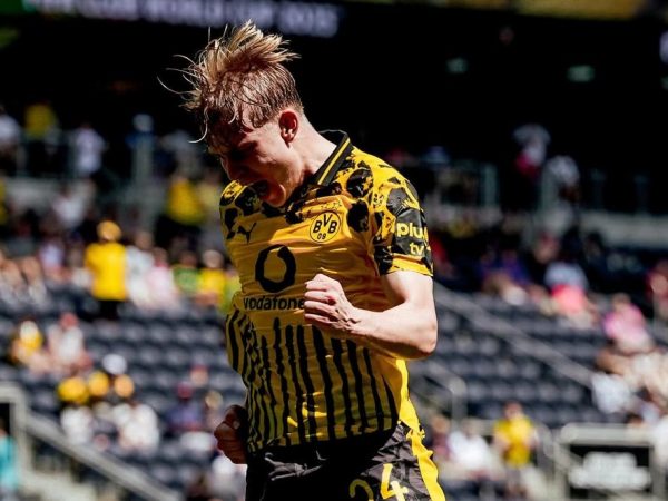 Borussia Dortmund y Fluminense avanzan a octavos de final del Mundial de Clubes