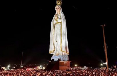 Brasil inauguró una estatua de la Virgen María de 54 metros de altura, convirtiéndo en la escultura religiosa más alta del país.