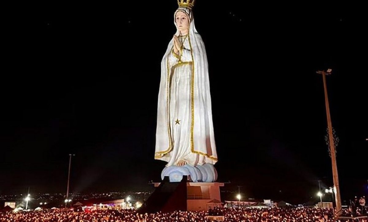 Brasil inauguró una estatua de la Virgen María de 54 metros de altura, convirtiéndo en la escultura religiosa más alta del país.