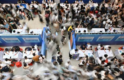 China ha adicionado más de 12 millones de nuevos puestos de trabajo urbanos cada año desde el inicio del período del XIV Plan Quinquenal (2021-2025).