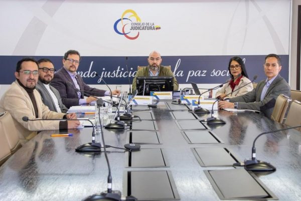 Las autoridades del Pleno del Consejo de la Judicatura (CJ), destituyeron de su cargo al conjuez de la Corte Nacional de Justicia.