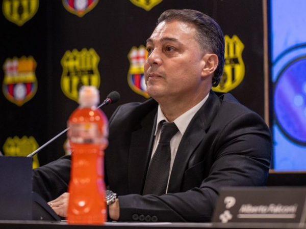 Carlos Alfaro Moreno renuncia como mánager deportivo de Barcelona SC