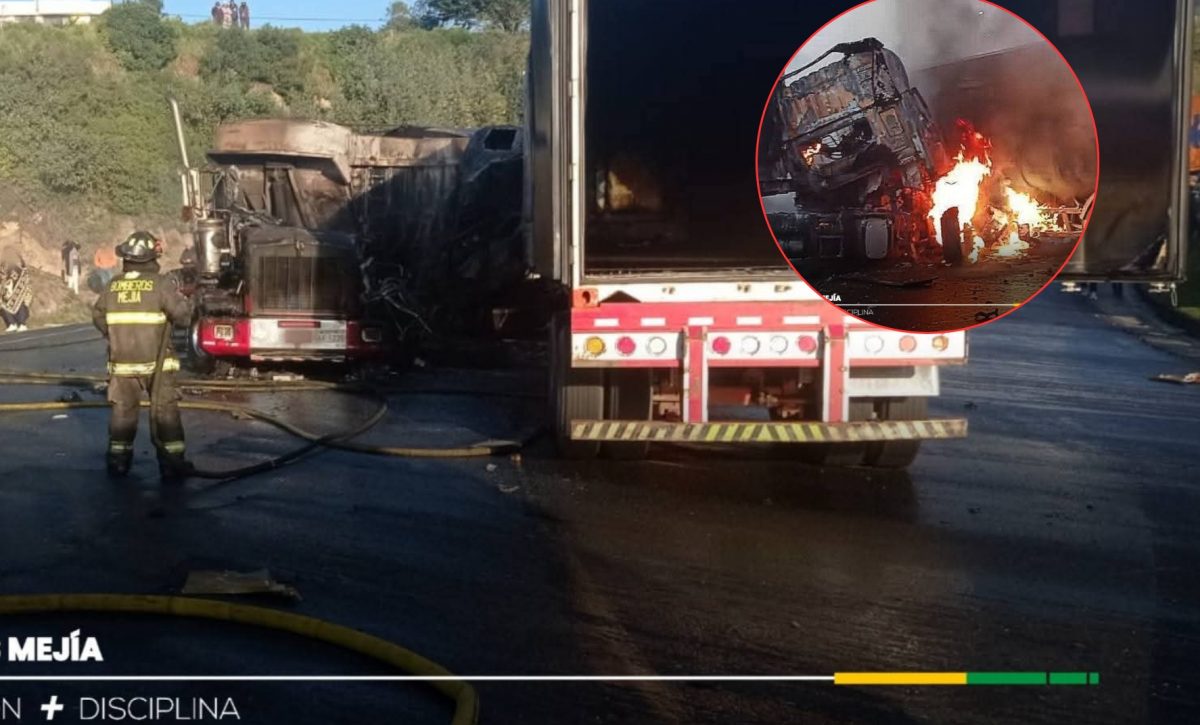 Choque entre tráileres terminó en incendio en la vía Alóag – Santo Domingo; el hecho deja una persona fallecida