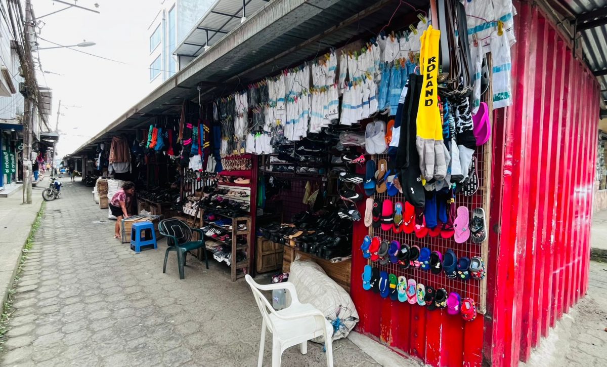 Comerciantes de La Concordia se resisten a regresar al nuevo Mercado Central, temiendo por la supervivencia de sus negocios en la calle 1 de Mayo