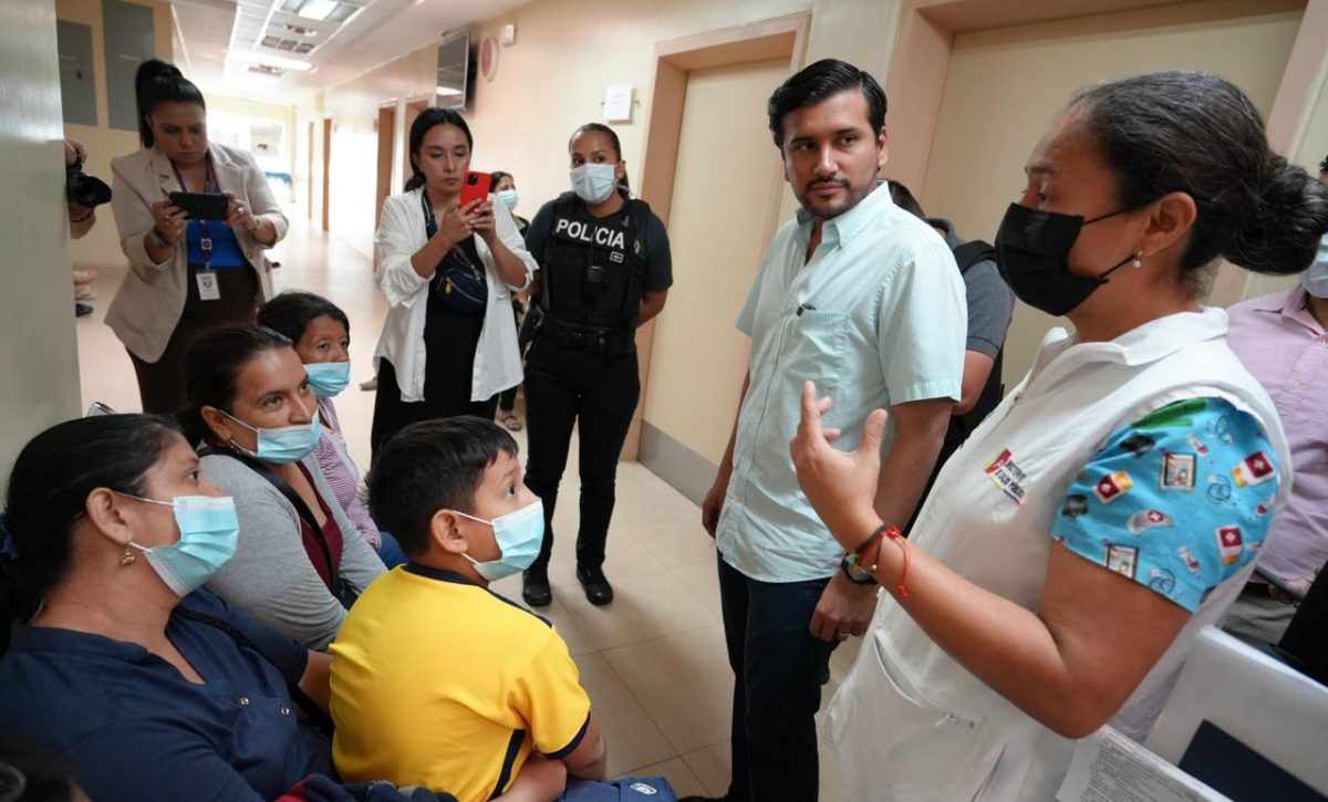 Con acuerdo ministerial el Ministerio de Salud dispone acelerar la compra de medicinas para hospitales de Ecuador