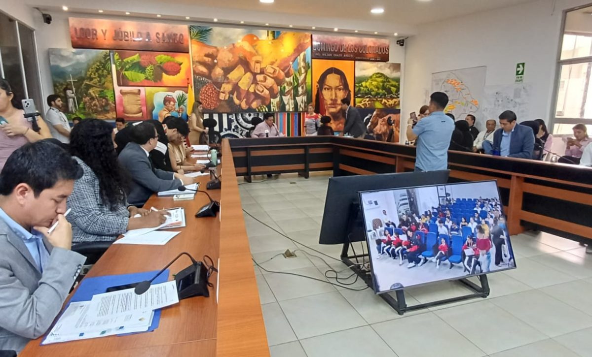 Concejo Municipal de Santo Domingo concede licencia por 60 días a concejal investigado por tentativa de asesinato