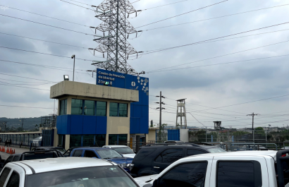 Confirman la muerte de doce reos en tres cárceles de Ecuador