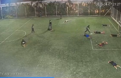 Crimen quedó grabado en cámaras de seguridad de la urbanización. Fotografía: captura de pantalla redes sociales