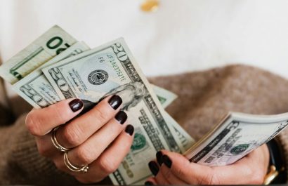 ¿Cuánto dinero ha ingresado a Ecuador por concento de remesas enviadas por migrantes en lo que va del 2025? (Pexels)