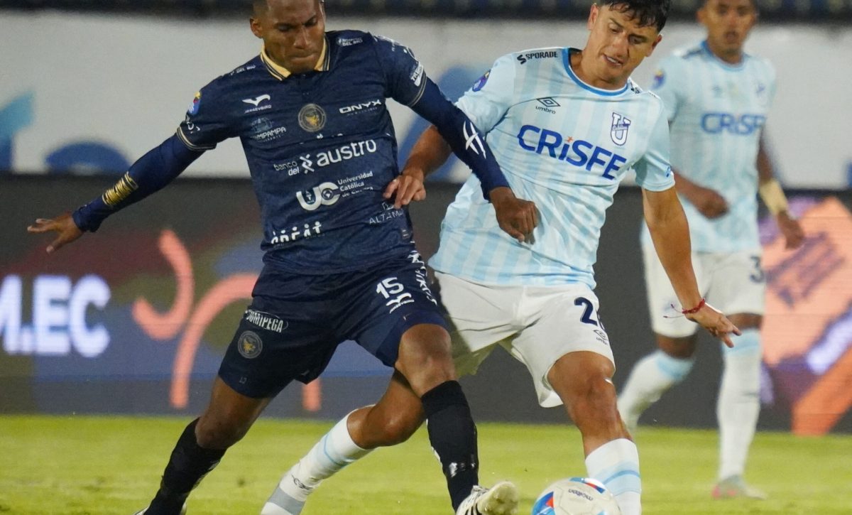 Cuenca Juniors busca remontar 4-1 ante Universidad Católica.