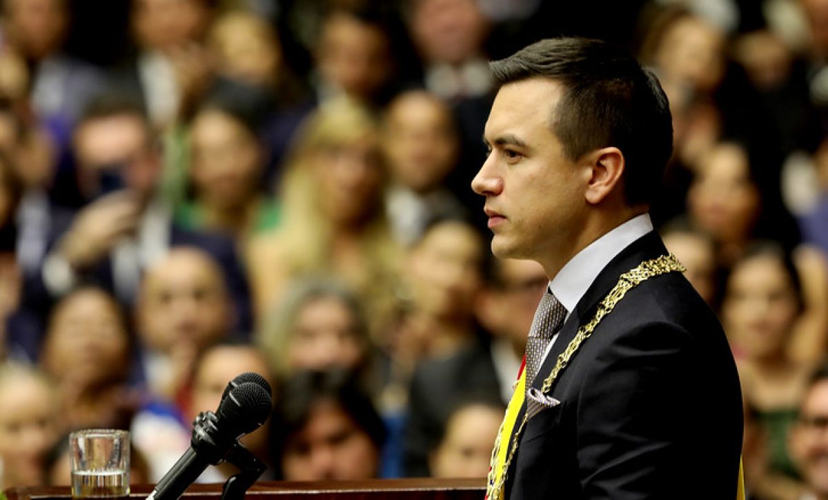 Daniel Noboa baja un puesto en el ranking de mandatarios con mejor imagen positiva en Sudamérica, según consultora.