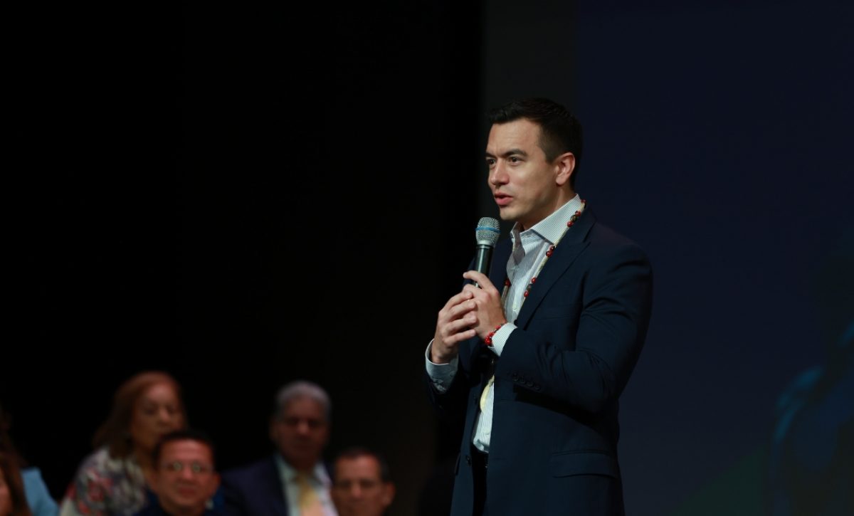 Daniel Noboa dice que la nueva Constitución la escribirán patriotas, no la inteligencia artificial (IA). (Presidencia)