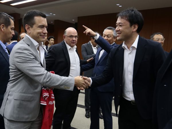 Daniel Noboa impulsa tratado comercial con Japón y ofrece a Ecuador como socio estratégico