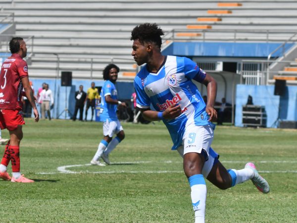 Daniel Valencia ya suma 8 goles en la LigaPro 2025.