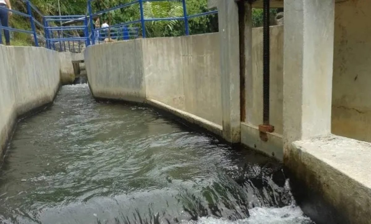 De 25 a 38 centavos así se aprobó el nuevo valor del agua en Santo Domingo