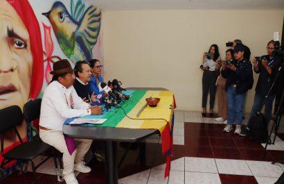 Denuncian presunto uso de fondos públicos en la campaña del Sí de la consulta popular y referéndum en Ecuador.