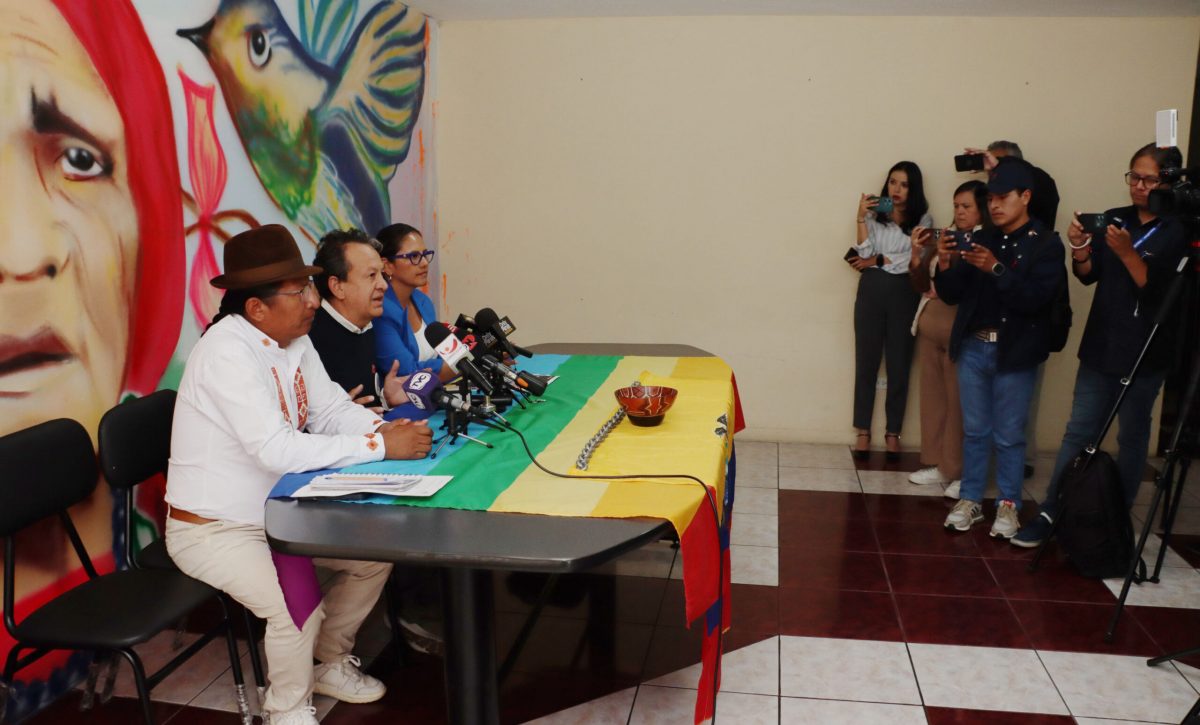 Denuncian presunto uso de fondos públicos en la campaña del Sí de la consulta popular y referéndum en Ecuador.