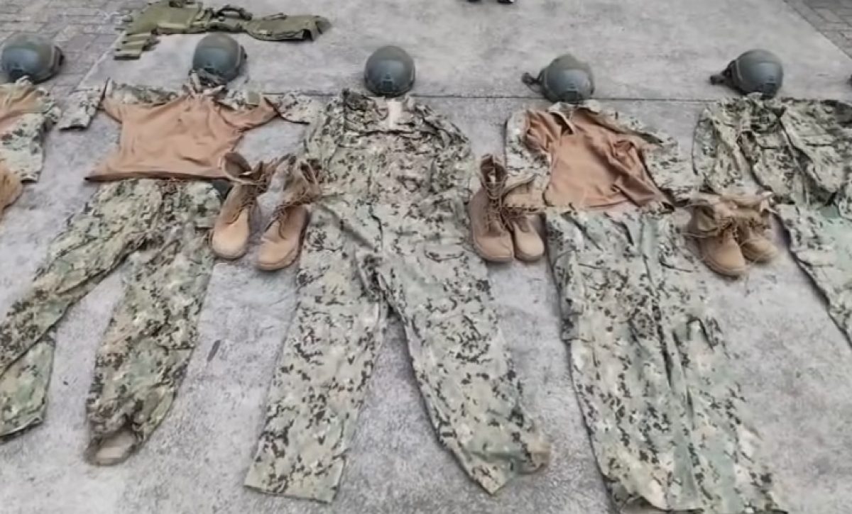 Detenidos en Babahoyo persecución policial termina con captura de falsos militares armados