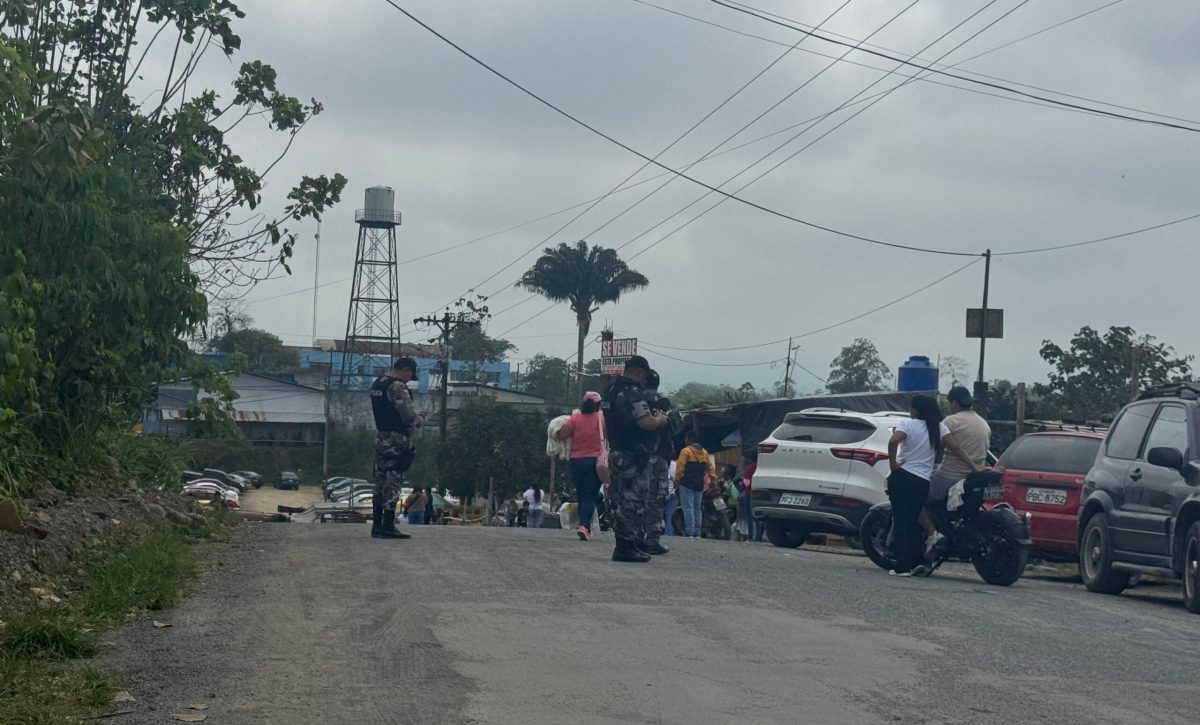 Deterioro de la vía a la cárcel Bellavista se agrava tras las primeras lluvias en Santo Domingo