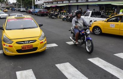 Día de los Fieles Difuntos Portoviejo cierra vías y despliega operativos para el acceso a cementerios. (El Diario) Día de los Fieles Difuntos Portoviejo cierra vías y despliega operativos para el acceso a cementerios. (El Diario)