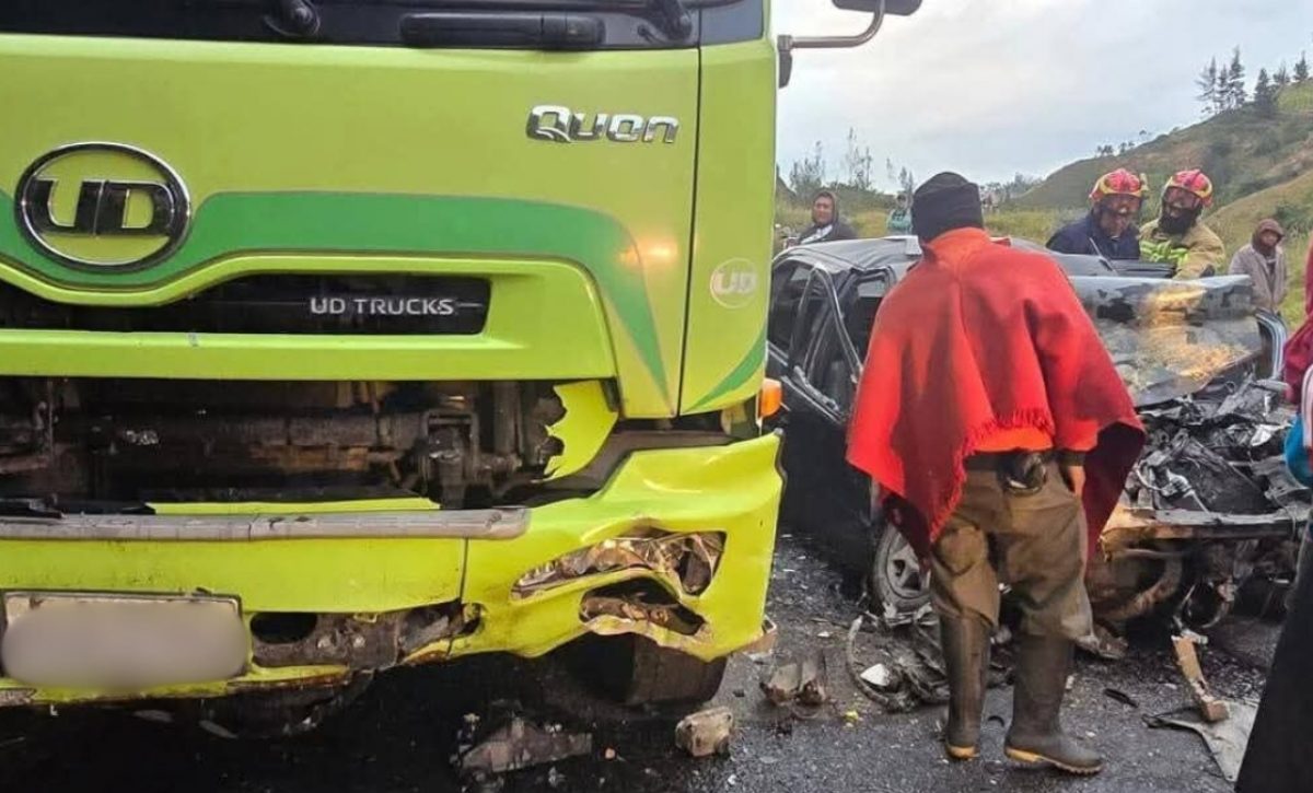 Dos hermanos pierden la vida durante un accidente de tránsito reportado en Guaranda, ellos eran de Mocache, provincia de Los Ríos. (Redes Sociales)