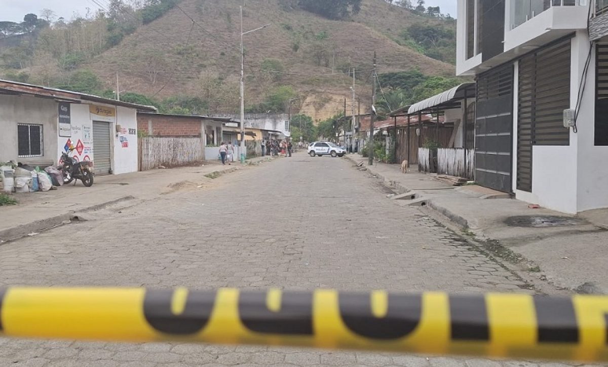 Dos policías pertenencientes a la Policía Juficial fueron asesinados a tiros en el cantón Olmedo