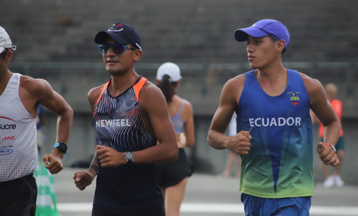 E74Eo7HUcAYtk8E-scaled-1