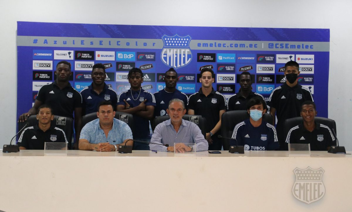 E7jPA-OXEAI7-UZ-scaled-1