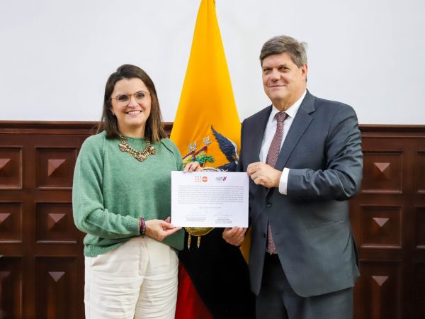 Ecuador refuerza su estrategia para prevenir el embarazo adolescente con un nuevo acuerdo con el UNFPA.